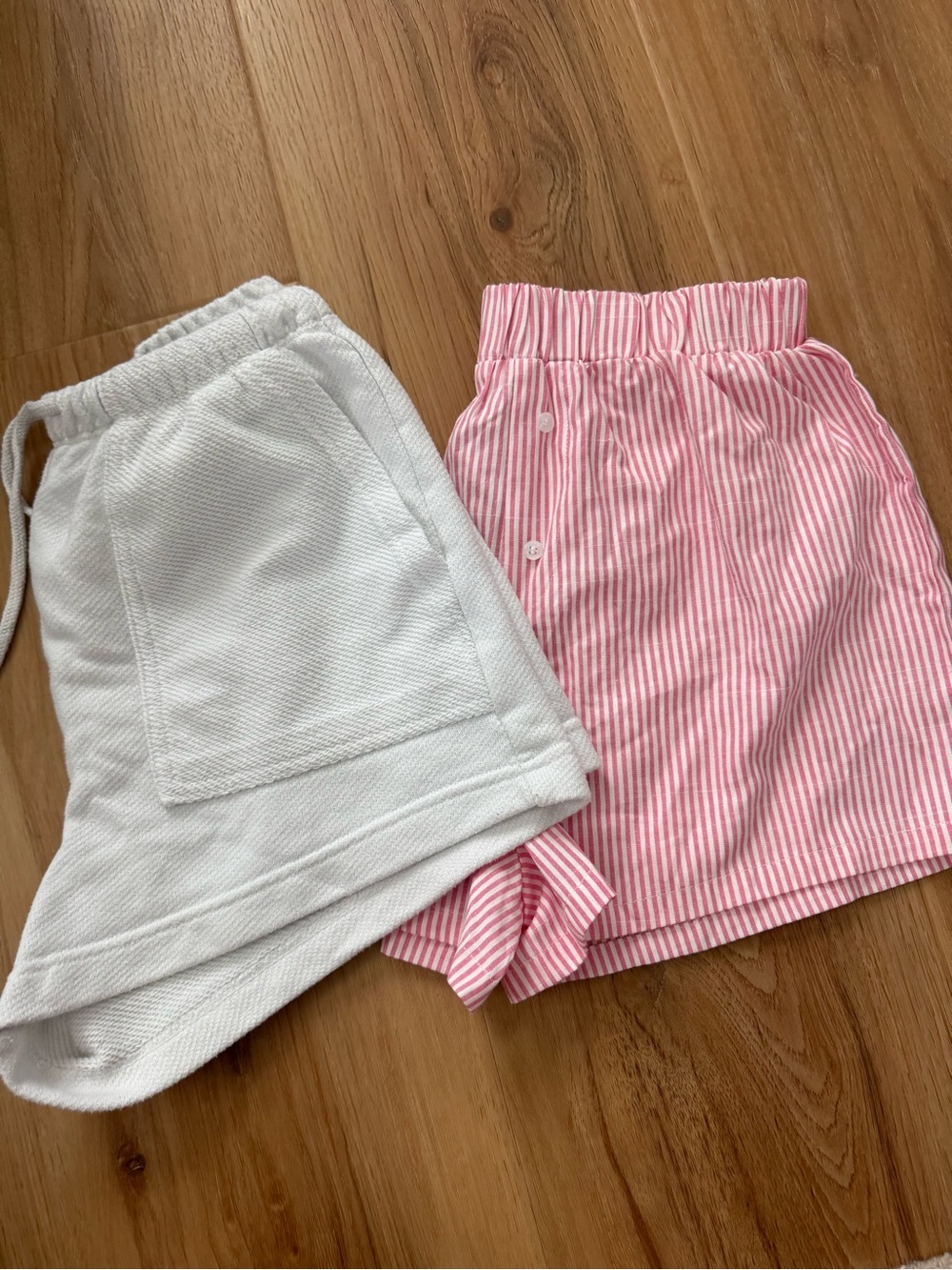 White Waffle Knit Drawstring Skort & Pink Seersucker Striped Short Set size smal